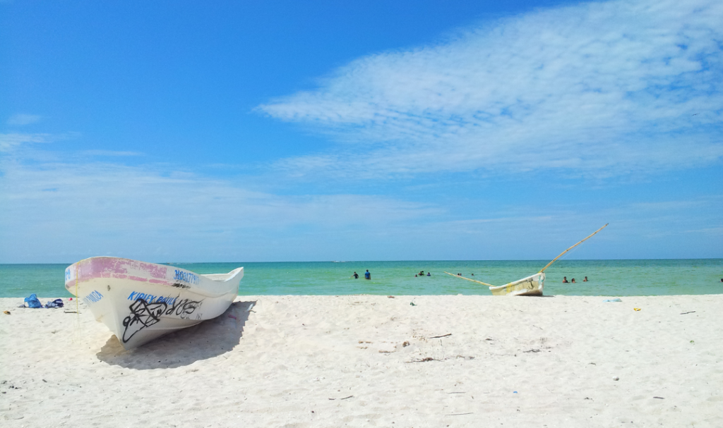 Fotografía de las hermosas playas de Celestún, Yucatán